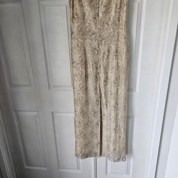 Golden lace formal dress - Picture 6 of 7